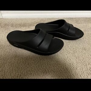 Oofos Unisex Ooahh Black Slip On Slide Recovery Sandals Unisex Adult US M 7 W 9